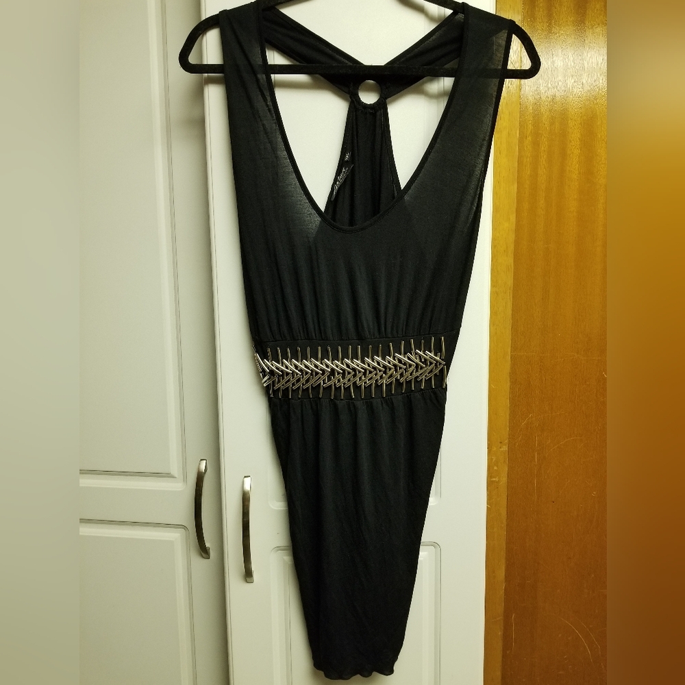 🍭Artex Fashions racerback tank top with front metal detail and circle back